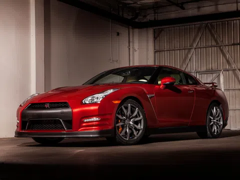 Nissan GT-R I რესტაილინგი 2 3.8 AMT (540 ც.ძ.) 4WD · Black Edition · კუპე