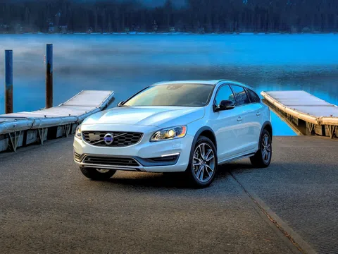 Volvo V60 Cross Country I 2.4d AT (190 л.с.) 4WD · Summum · универсал 5 дв.