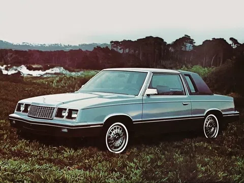 Plymouth Caravelle  2.2 AT (97 ც.ძ.) · კუპე