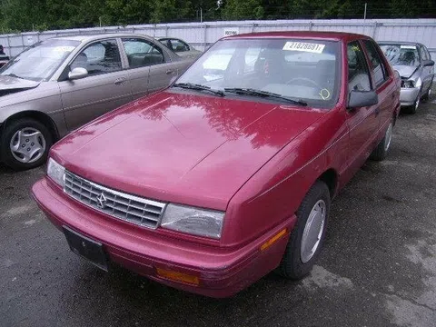 Plymouth Sundance  2.2 AT (94 hp) · liftback