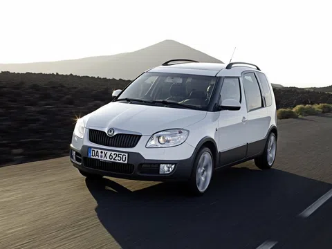 Skoda Roomster I Scout 1.6 MT (105 л.с.) · Comfort · компактвэн · Компактвэн Scout