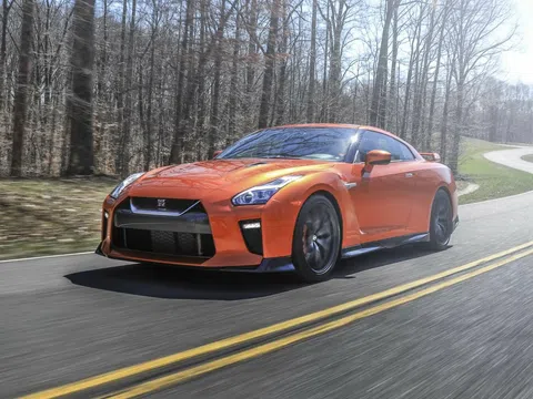 Nissan GT-R I Facelift 3 3.8 AMT (555 hp) 4WD · Black Edition · coupe