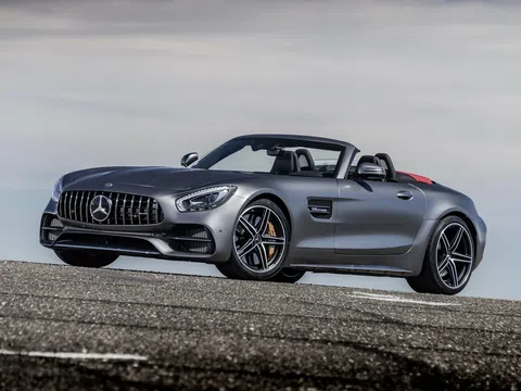 Mercedes-Benz AMG GT I Facelift 4.0 AT (476 hp) · AMG GT · roadster