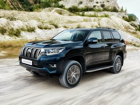 Toyota Land Cruiser Prado 150 Series Facelift 2 2.8d AT (177 hp) 4WD · Элеганс · 5-door offroad