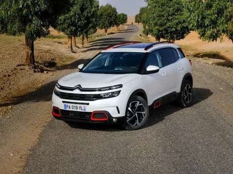 Citroen C5 Aircross I 1.6 AT (150 hp) · FEEL · 5-door offroad