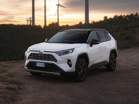 Toyota RAV4 V (XA50) Комфорт · внедорожник 5 дв.