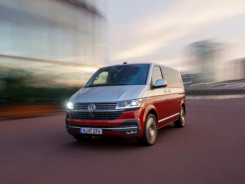 Volkswagen Multivan T6 Рестайлинг Long 2.0d AMT (150 л.с.) 4WD · Comfortline Long · минивэн · Минивэн Long