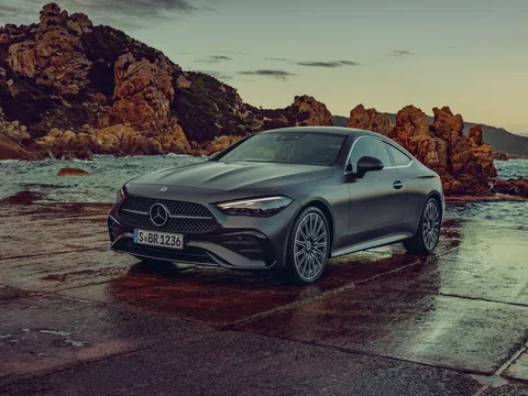 Mercedes-Benz CLE 300 2.0 AT (258 ც.ძ.) 4WD · AMG Line Advanced Plus · კუპე