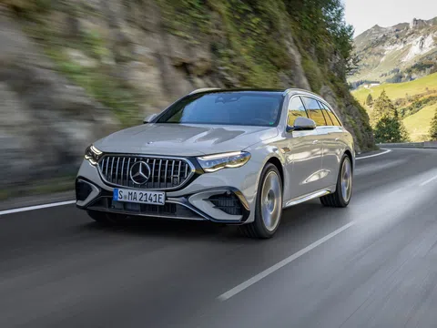 Mercedes-Benz E-Класс AMG VI (W214) 53 AMG 3.0hyb AT (585 ც.ძ.) 4WD · E 53 4MATIC+ · ვაგონი 5 კარიანი