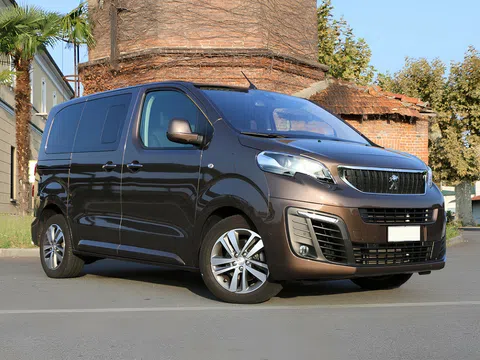 Peugeot Traveller I Compact 1.6d MT (115 л.с.) · минивэн · Минивэн Compact