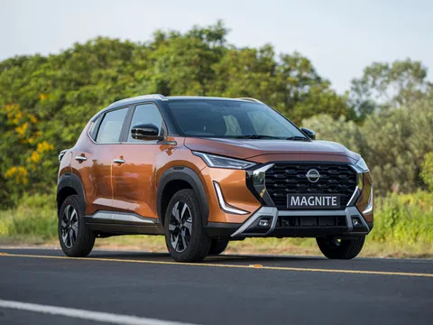 Nissan Magnite I Facelift 1.0 MT (72 hp) · Visia · 5-door offroad