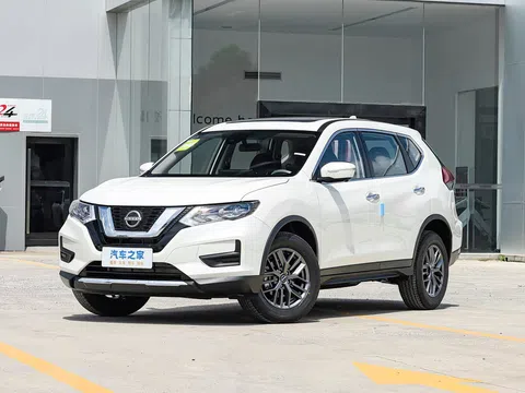 Nissan X-Trail III Рестайлинг 2 2.0 CVT (151 л.с.) · True Heart · внедорожник 5 дв.