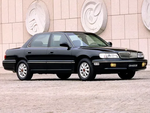 Hyundai Grandeur II 2.0 AT (120 л.с.) · седан