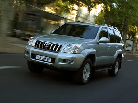 Toyota Land Cruiser Prado 120 Series 3.0d MT (166 л.с.) 4WD · внедорожник 5 дв.
