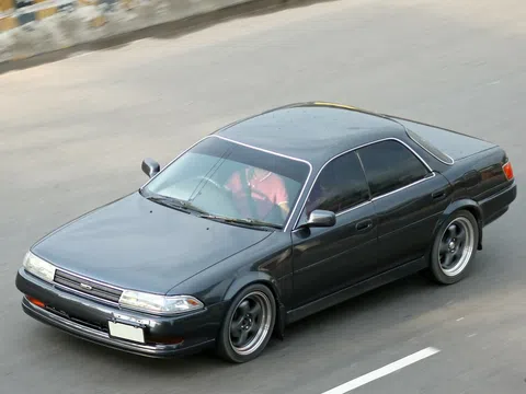 Toyota Carina ED II (T180) 2.0 MT (140 hp) · hardtop sedan
