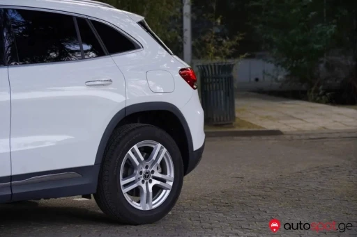 Mercedes-Benz GLA 2021, Тбилиси — 3