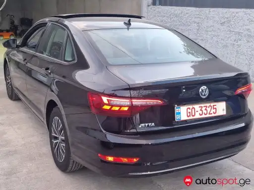 Volkswagen Jetta 2022, تفلیس — 4