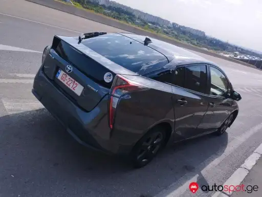 Toyota Prius 2017, Թբիլիսի — 4