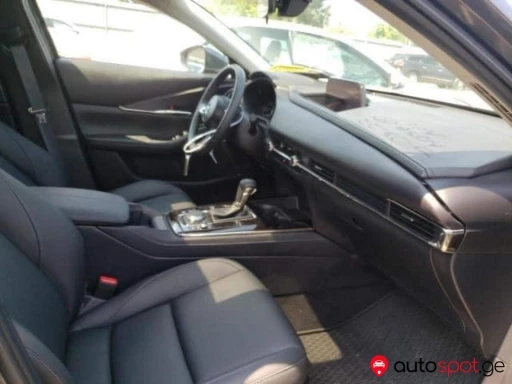 Mazda CX-30 2022, تفلیس — 3