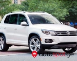 VOLKSWAGEN Tiguan 2015 2.0