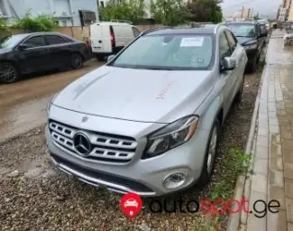 MERCEDES-BENZ GLA 250 2018 2.0