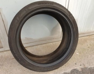 225/40/R18  Всесезонные