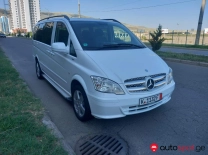 Mercedes-Benz  2011