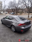 Lexus IS 2019