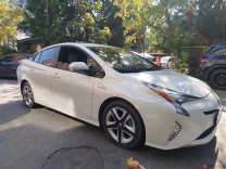 Toyota Prius 2016, Тбилиси — 4